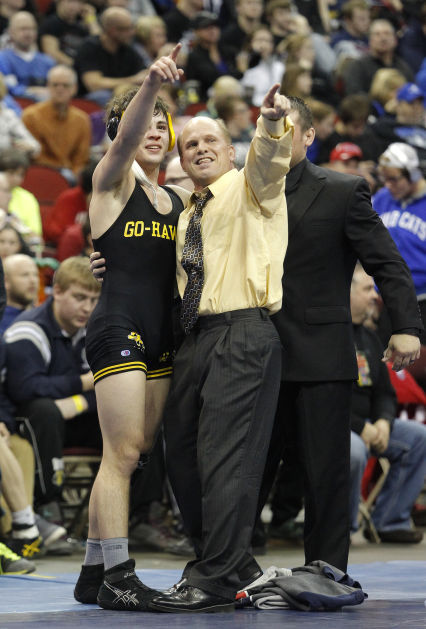 022214bp-st-wrestling—145-1